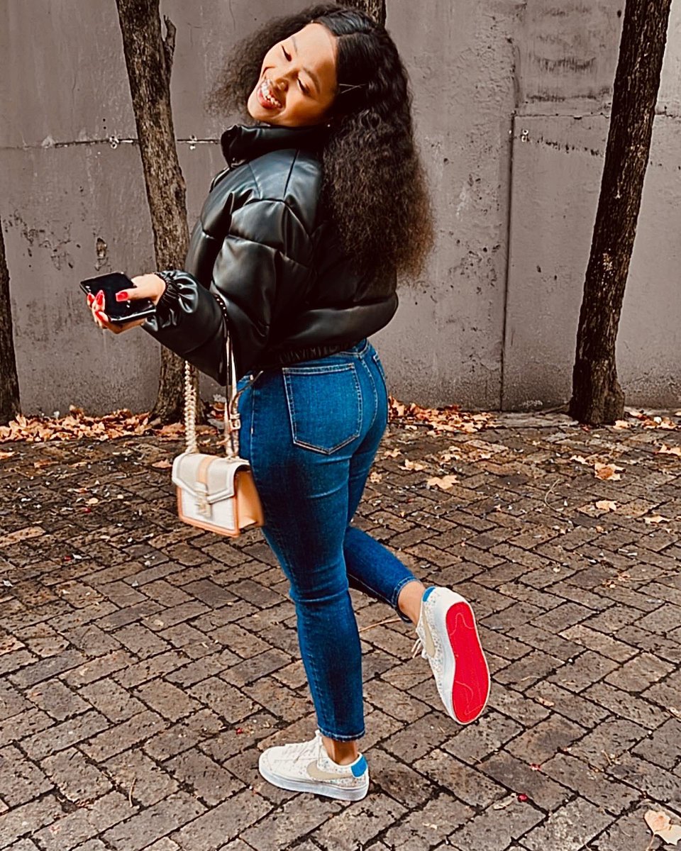 IG:_queenmkhize tweet media