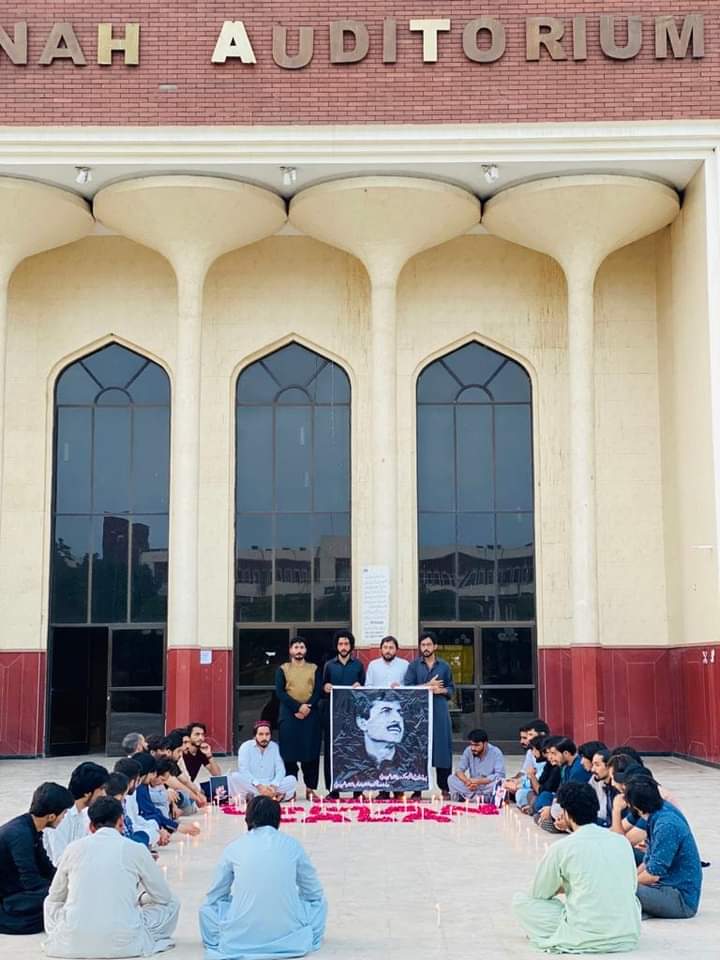 BzuPsc's tweet photo. Pashtoon Students Council BZU Multan paid glowing rich tribute and red flowers of devotion to shaheed USMAN LALA on his first anniversary.
#UsmankakarShaheed #UsmanLaLa 
#sad #anniversary #StudentUnity 
#LongLivePSC✌ https://t.co/DANY3BqLdE