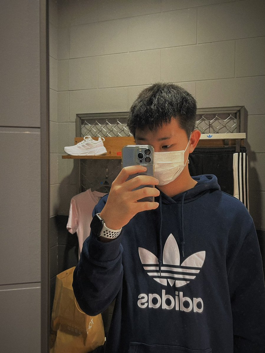 被人遗弃的小🦈 tweet media