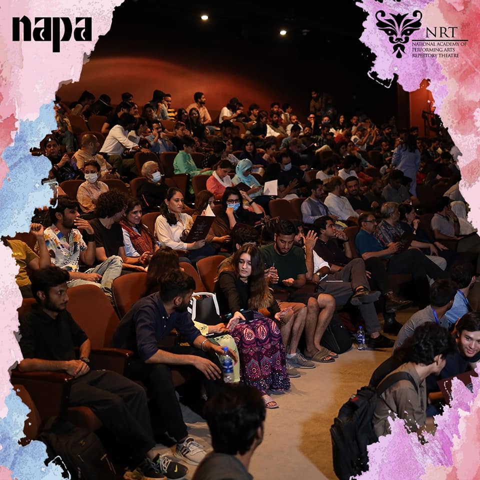 Here's some moments that were captured at the jam packed premier performance that was held on 16th June 2022. Media and members of the press were also present alongside a vast number of students, to witness the saga of Romeo and Juliet.