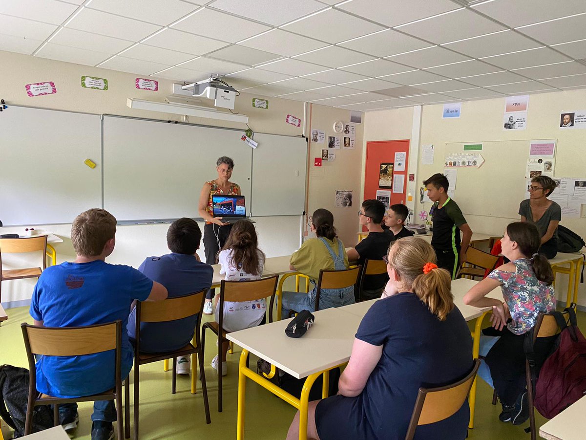 Le monde économique local à la rencontre des 4èmes du collège <a href="/triouzoune/">Collège de la Triouzoune</a> <a href="/DSDEN19/">DSDEN de la Corrèze</a> <a href="/aclimoges/">Académie de Limoges</a> dans le cadre du Parcours Avenir. Une action du #CLEEartensehautedordogne