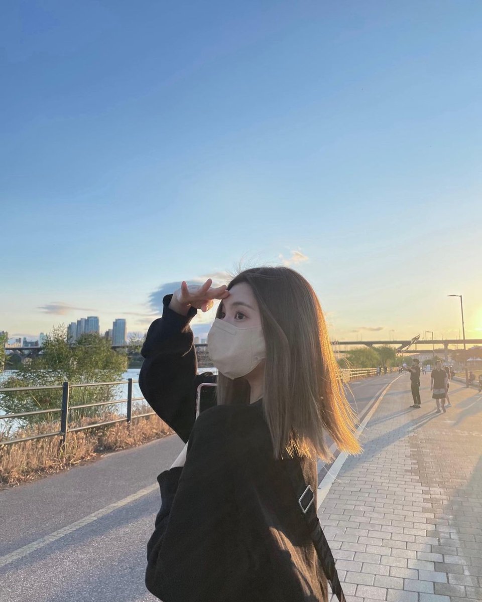 baejsfiles's tweet photo. 220622 @NMIXX_official Instagram Update 

#BAE #배이 #NMIXX #엔믹스 https://t.co/1ySyjrXwH7