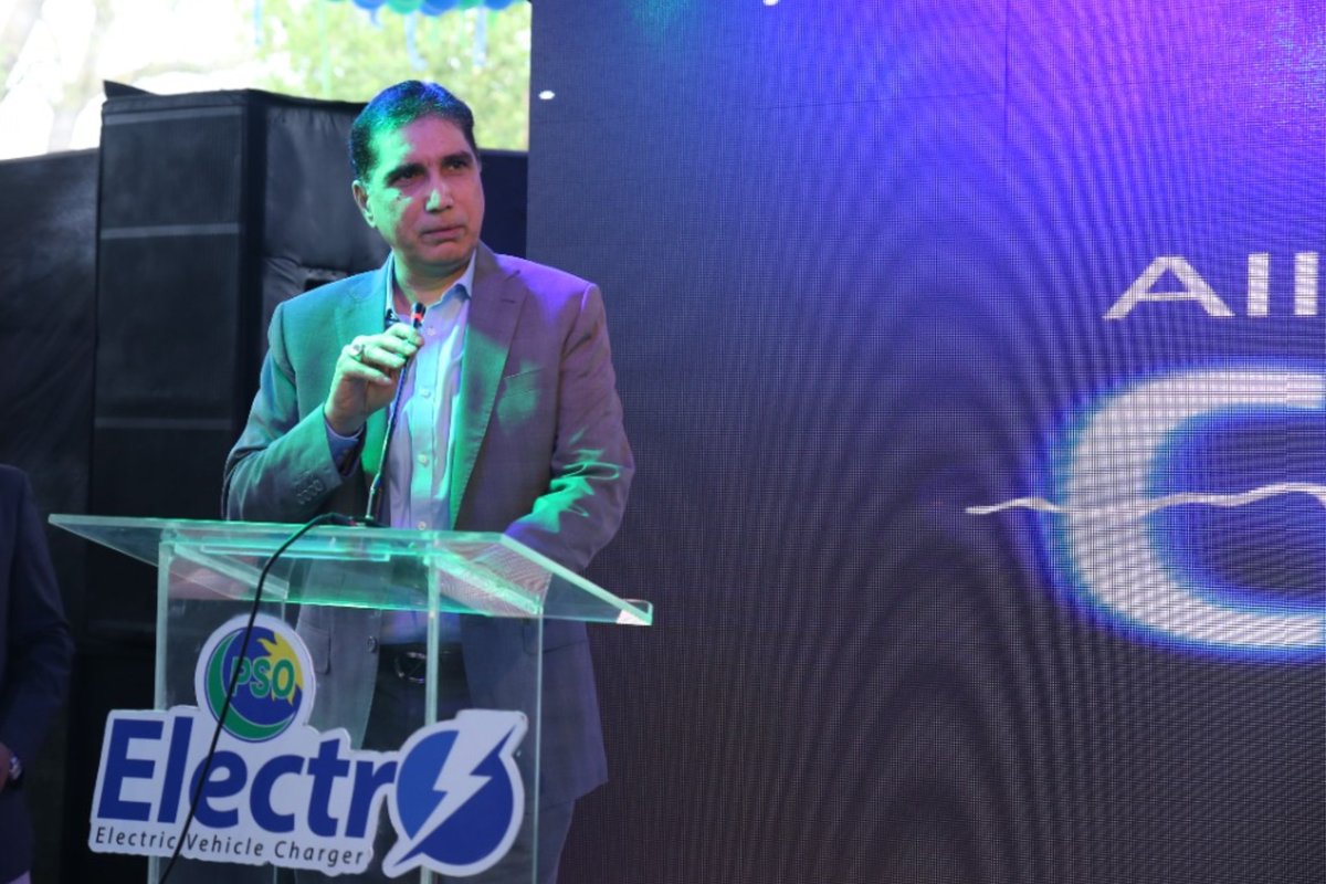 PSOPakistan's tweet photo. PSO #Electro has been inaugurated at PSO's Sunshine Filling Station, Lahore by Chairman Board of Management, PSO Mr. Zafar I. Usmani.

MD &amp; CEO, Syed Taha, Board Member Ms. Tara Uzra Dawood &amp; other senior management officials were also present at the occasion.
#PlugintotheFuture https://t.co/UmnxqHZcQN