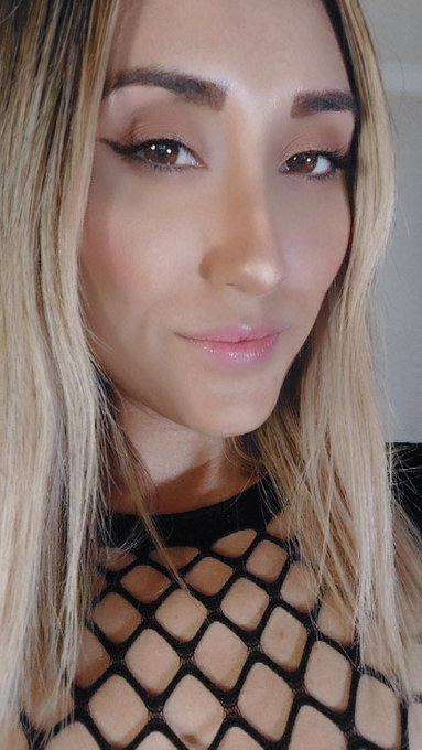 ONLINE 💋 #wednesdaythought #blondie #Latina https://t.co/u8SwZj5oey<a href="/tag/wednesdaythought"class="tags">#wednesdaythought</a><a href="/tag/blondie"class="tags">#blondie</a><a href="/tag/latina"class="tags">#Latina</a>