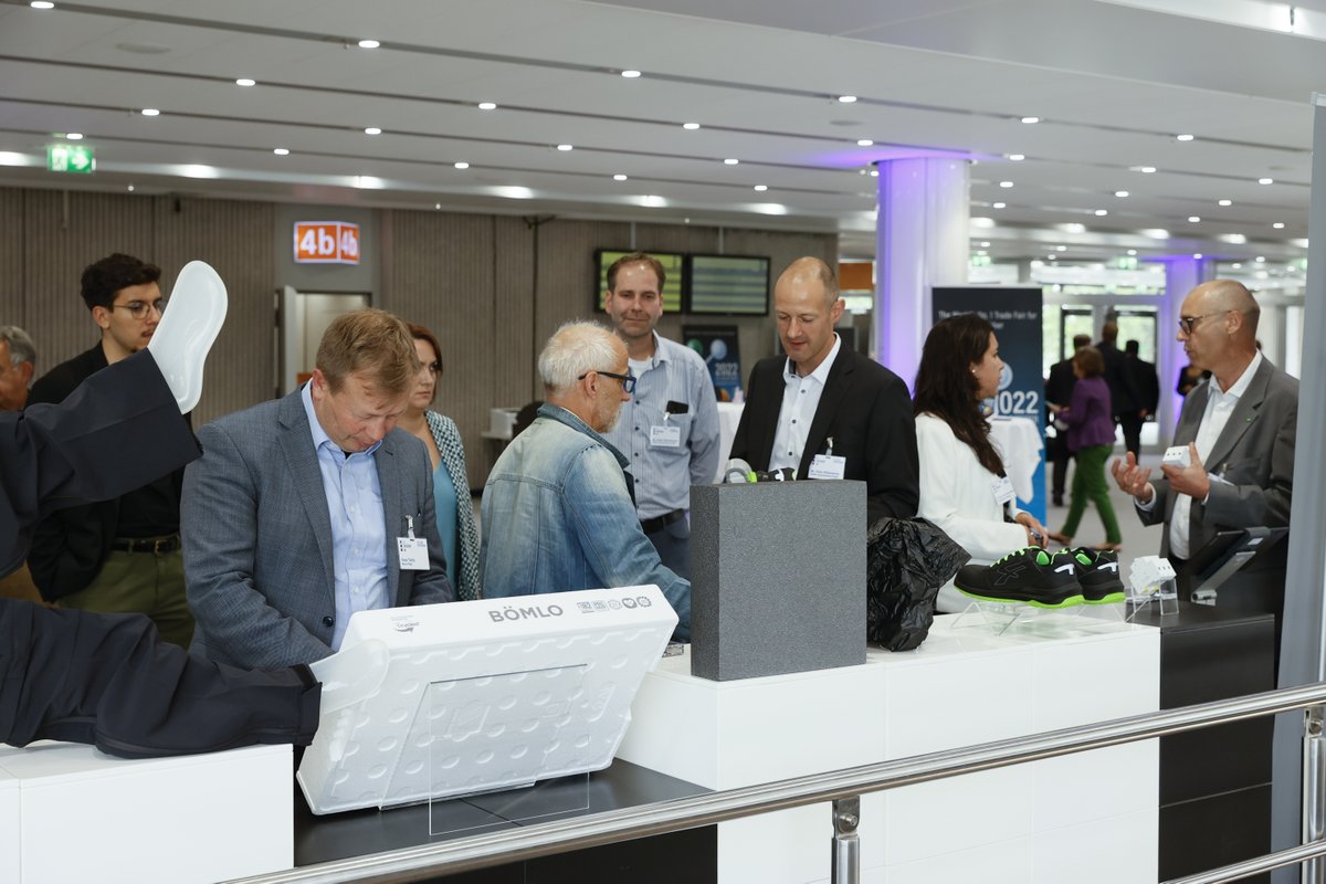 BASF's tweet photo. We had our first important stop on #OurPlasticsJourney to #K2022 – the press conference. Martin Jung presented our travel plan to Go!Create a sustainable future with plastics. What are you waiting for? Be part of our journey!
More: https://t.co/OKhv2b49H4
#GoCreateBASF https://t.co/Cc76bXwe9D