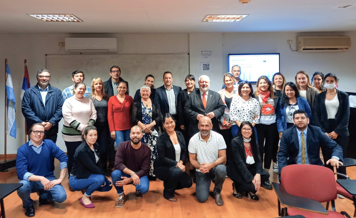 MisionesImes's tweet photo. "Ceremonial, imagen y comunicación interpersonal en la gestión pública" se denominó la charla introductoria que se desarrolló ayer en las aulas del IMES y estuvo a cargo del Prof. @AnibalGotelliok. 

@CIDECARG https://t.co/KZ3T7HwVHl