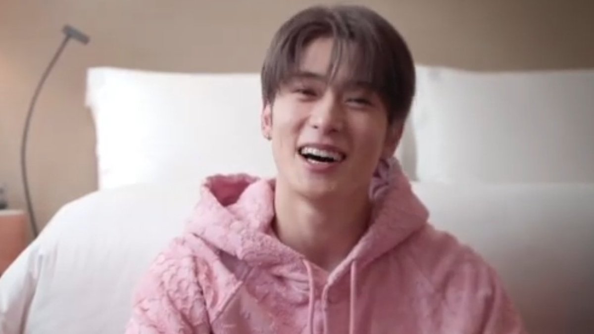 peach boy jaehyun 🍑

JAEHYUN FASHION FILM
#PradaSS23xJAEHYUN
#PradaSS23 #JAEHYUN