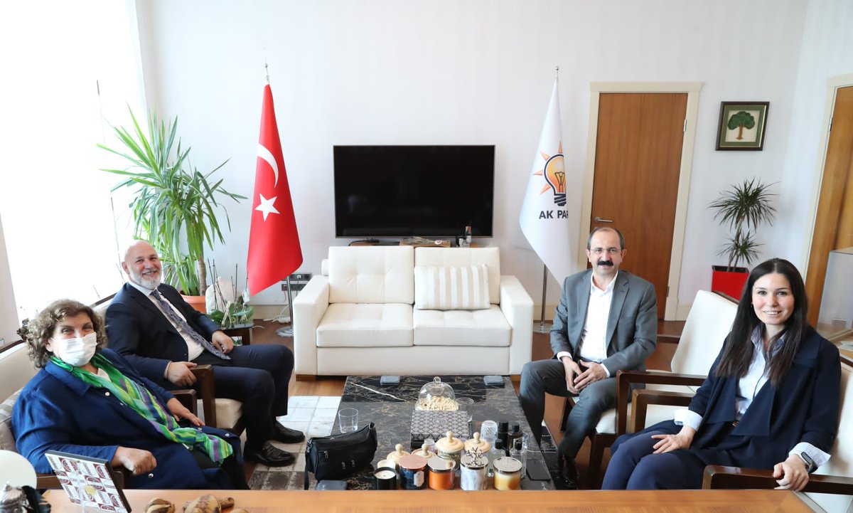 Geçmiş Dönem #Samsun Milletvekilimiz Sn.Birnur Şahinoğlu ile Önceki Dönem İl Başkanlarımız Sn. Muharrem Göksel ve Sn.Hakan Karaduman’a nazik ziyaretleri dolayısıyla teşekkür ediyorum.