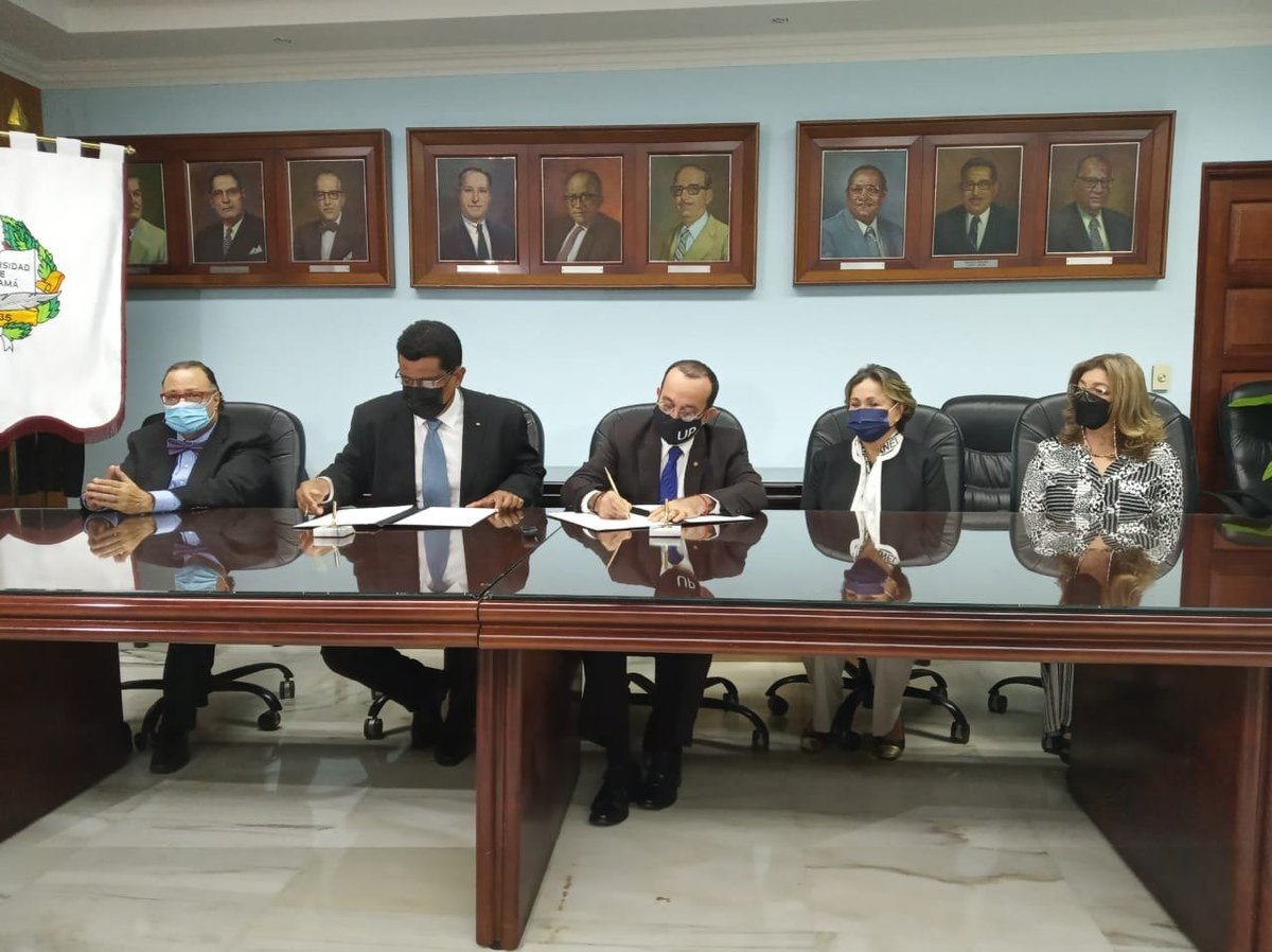 FulbrightPanama's tweet photo. Nos complace anunciar que hemos suscrito un Convenio Marco de Cooperación Académica con @UNIVERSIDAD_PMA para impulsar programas conjuntos de formación, investigación, intercambio, difusión cultural y extensión de servicios. @eflorescastro @EmilioSempris https://t.co/oftWxvKoSK
