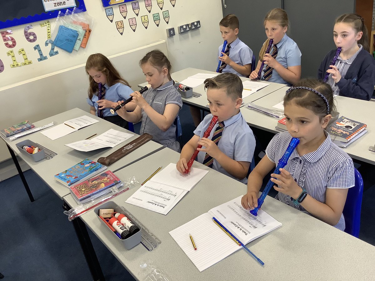 year4wja's tweet photo. Train Is A Coming performed by year 4 on recorder for #WorldMusicDay #wjamusic @CharangaMusic https://t.co/ssopDS4PrL