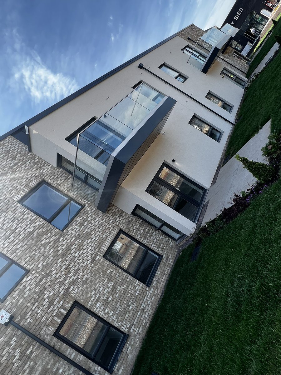 <a href="/andypowell8/">Andy Powell</a> Treberth Crescent nearing completion mate , you should pop back take a look , it’s a fabulous 5⭐️Development 🙌🏻
<a href="/neilbarber01/">Neil Barber</a>