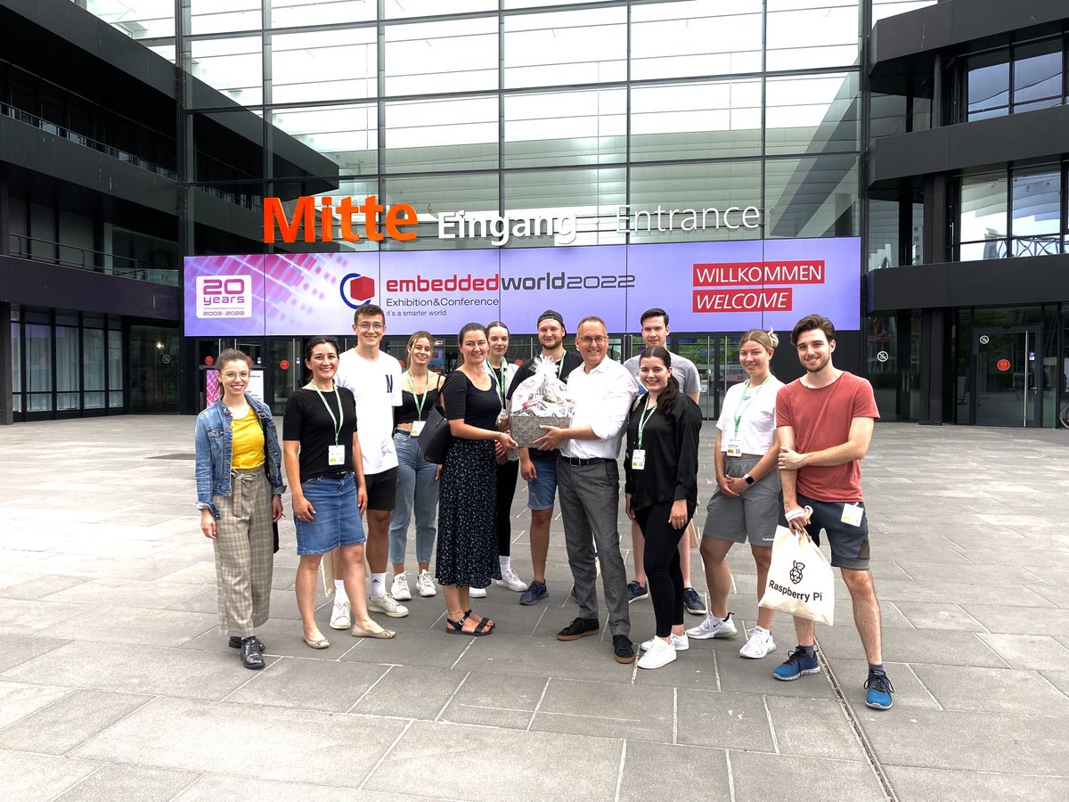 Herzlichen Dank, liebe Studierende der Campus M University, für euer Interesse an der ⁦@NuernbergMesse⁩ all eure Fragen und den Besuch auf der embeddedworld2022 - auf den nächsten Doppelpass💪🏻 #NMexperience #NMGroup #NMfamily