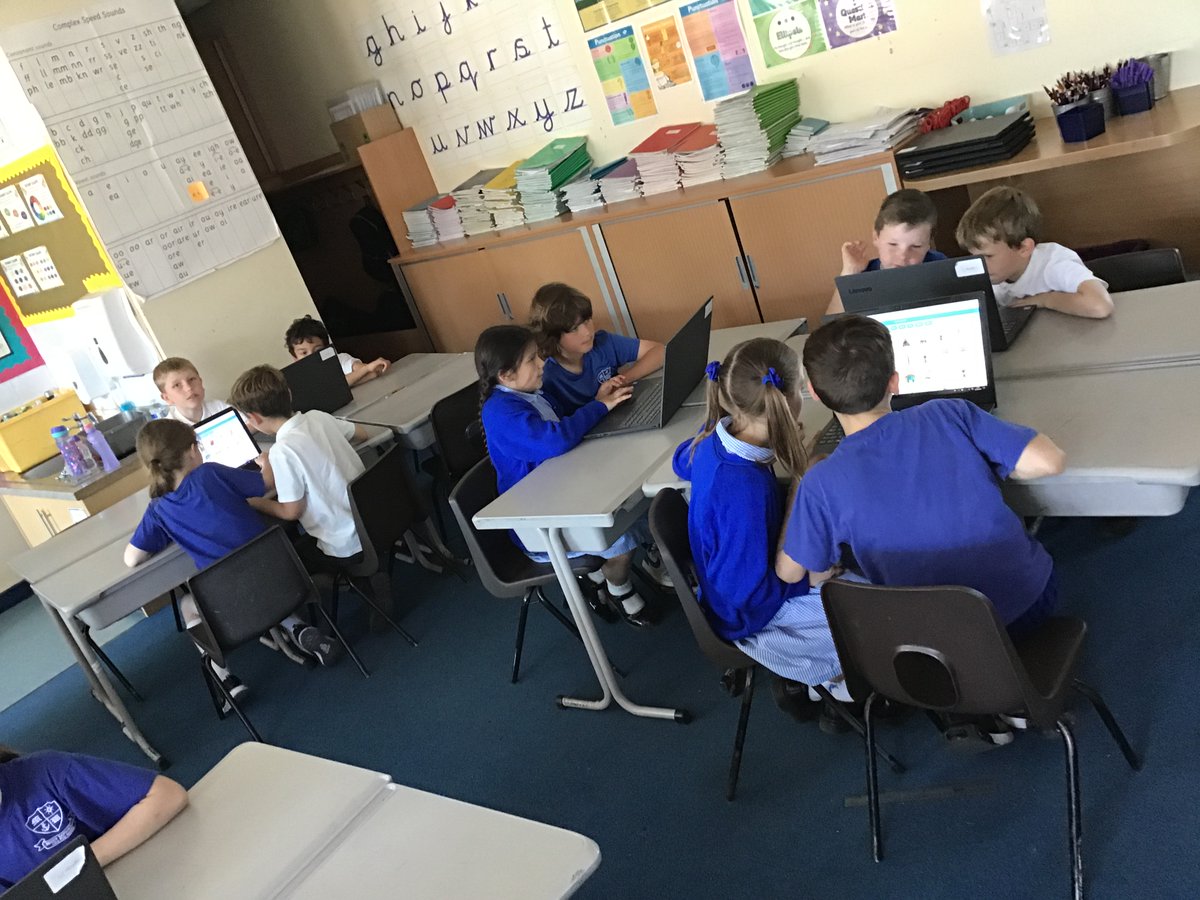 muchwooltony3's tweet image. Class 7 are using Scratch to create a conversation between sprites. #muchwooltoncomputing @muchwooltonsch