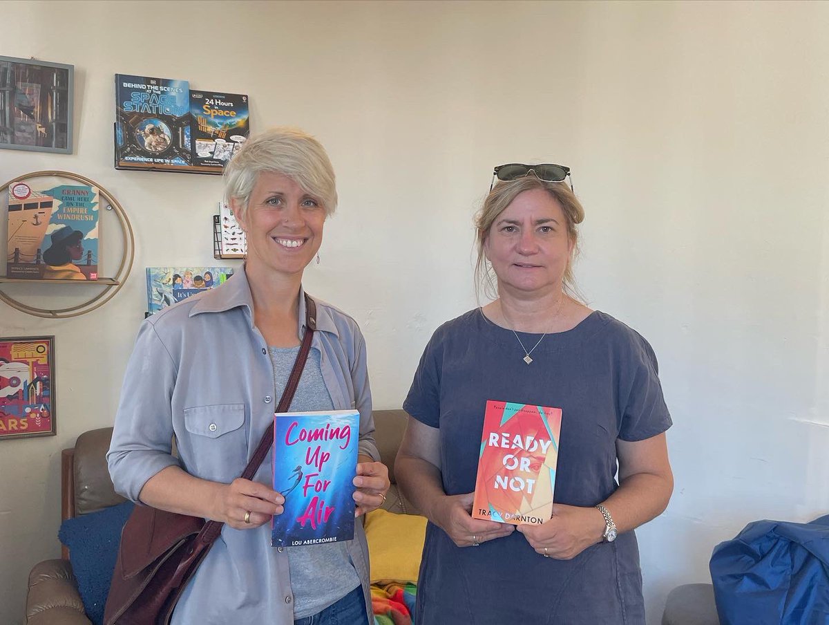 LadyGrimdark's tweet photo. Next stop on the bookshop tour is @rshipbshop in Salisbury. Signed books by me and @TracyDarnton now in stock!
#readyornotya #comingupforair #independentbookshopweek https://t.co/Z0KBBCXVPV