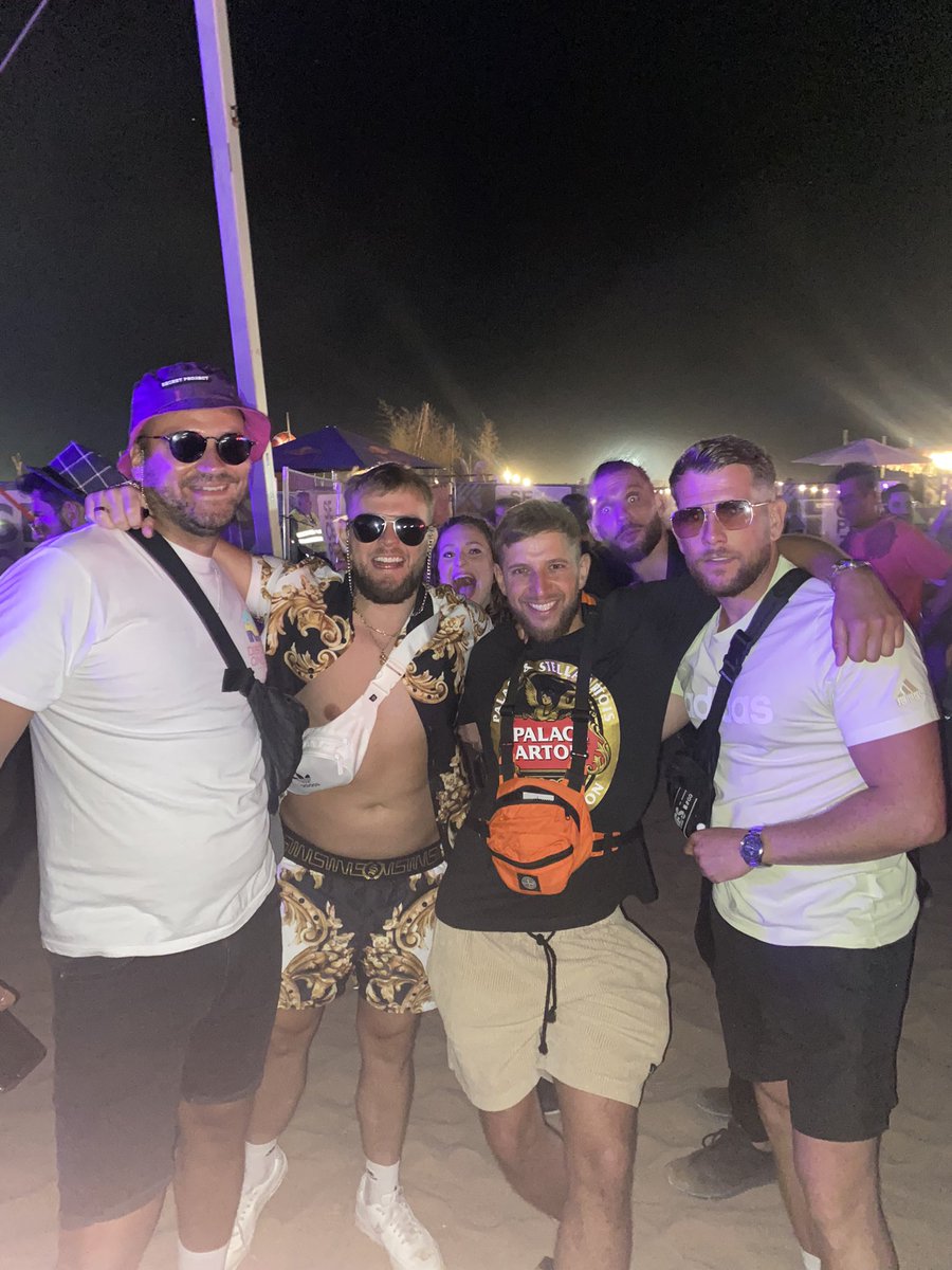 mph_92's tweet photo. Secret Project was vibes from start to finish just cant beat a fezzy abroad! Mint set up, sick music &amp; great company! Full on blues kicking in now #SecretProjectFestival @secretprojfest https://t.co/zs4DChiLhy
