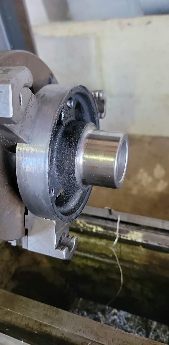 marioncofarmer's tweet photo. If folks knew the amount of one off custom made parts that ive made or had made for the #roughnightinjericho drgaster engine they'd laugh harder than they do now. #buzzingthirddozen #angryforklift #cantfarnallthetime https://t.co/E9a0Imguor