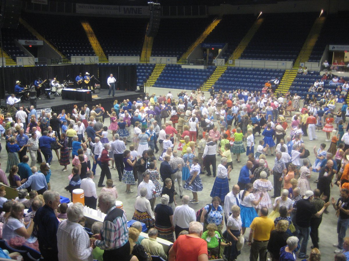 TD_dancing's tweet image. a big shout out to square dancers gathering at Evansville, Indiana for the 71st U.S National #SquareDance Convention. Yellow rocks! Here are the Ghost Riders from Springfield, MA.