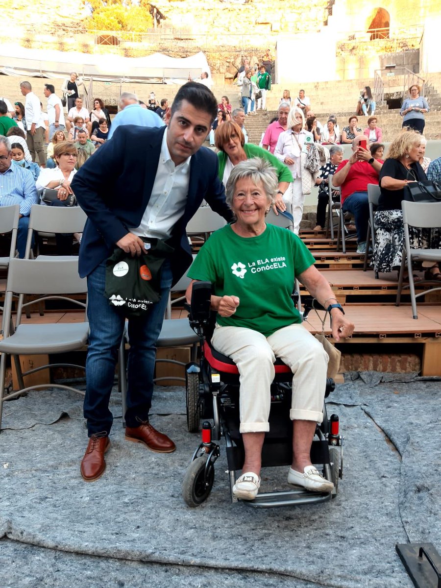 Ayer estuvimos presentes en el acto que se realizó en Mérida 🏛️ con motivo del día mundial de la ELA 👩🏻‍🦼

Acto muy emotivo donde acudieron distintas autoridades y pudimos conocer a la presidenta de la asociación <a href="/ela_extremadura/">ELA Extremadura</a>
