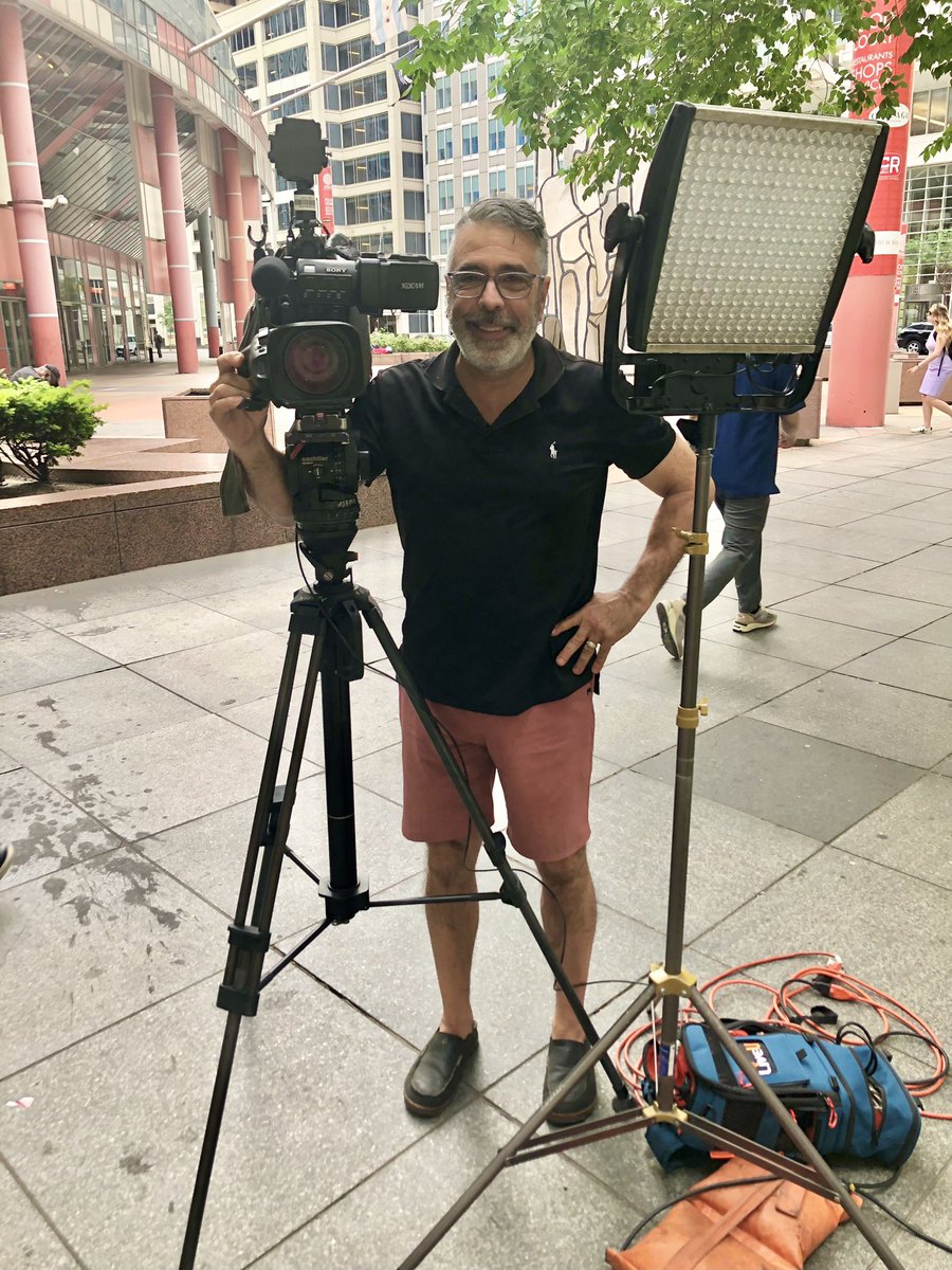 A HUGE congratulations and shoutout to photog extraordinaire Dino Pillizzi!!!

Today is his workaversary!! He’s celebrating 40 YEARS…yes 40 years at CBS Chicago!! AMAZING!

Checkout my before and after photo! He’s clearly still a pro. Congrats, Dino!! 🎉🥳🍾🎊 

<a href="/cbschicago/">CBS Chicago</a>