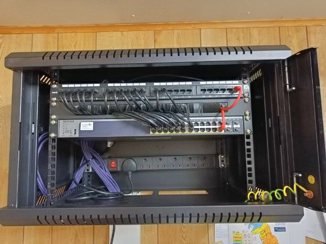 IntegrityO's tweet photo. Is there anything more satisfying than perfectly executed cable management?
This is a before and after of a recent network upgrade that the #IntegrityIT team have been working on. Making sure that data cabling is neat and tidy prevents things from being accidentally unplugged. https://t.co/C3XJaayPWh
