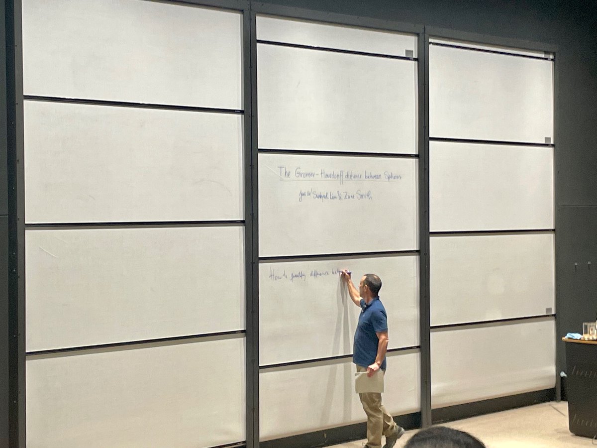 In the second plenary lecture of Day 3, Facundo Mémoli will show us how to present a board talk at ambitious scale #gromovhausdorff #spheres