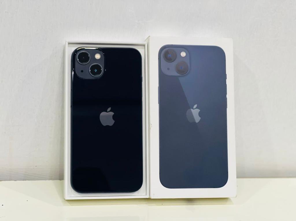bellstech's tweet photo. Wednesday Hot Deals🔥🔥

Open Box IPhone 13 256gb 

Price: 460k. 

Cop yours today. 
_______

For all your gadget needs or workspace set up...
📞: +2348153838529 or 
Visit the link in our bio 👉🏾 https://t.co/UPmAwL3fNq 
_______

#Bellstech #Enhancingyourdigitallifestyle 
#iphone https://t.co/nx8kZ4ogvJ
