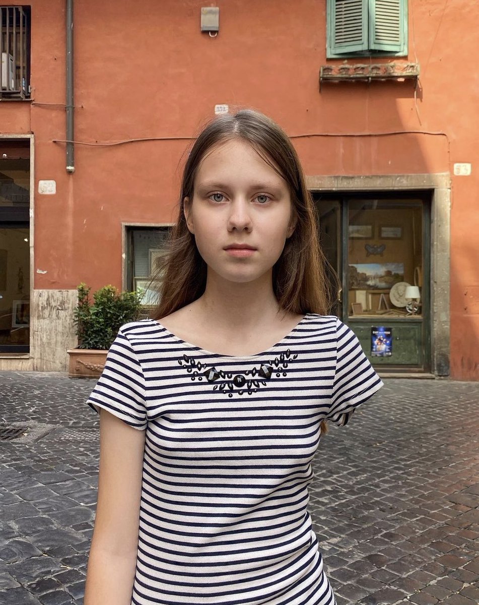 irinakozachok's tweet photo. This is Sofia and she is Ukrainian.  She lost her hand, her mother and her favorite cat in Bucha.  And she is one of 910 Ukrainian children affected by Russian aggression…
#StandWithUkraine #StopPutinNOW #StopPutinsWar #StopRussia #UkraineUnderAttack #UkraineWillWin https://t.co/jgtNV8IHFS