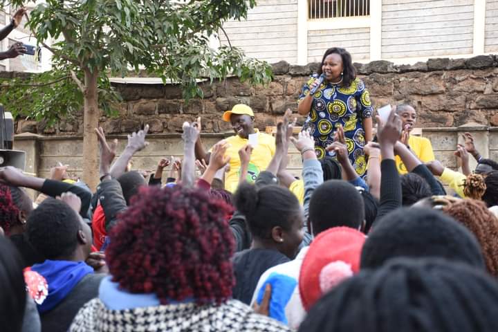 KahiJabali's tweet photo. @MillicentOmanga  Articulating her  Agenda to the communities living in Kawangware ward, Dagoretti North constituency.  As she is preparing to takeover woman Rep job,  she will serve all Nairobians in a spirit of fidelity, integrity and commitment. Let's vote for #MamaMiradi https://t.co/RDm3plvwnj