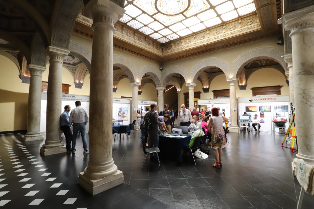 algoWatt tweet media