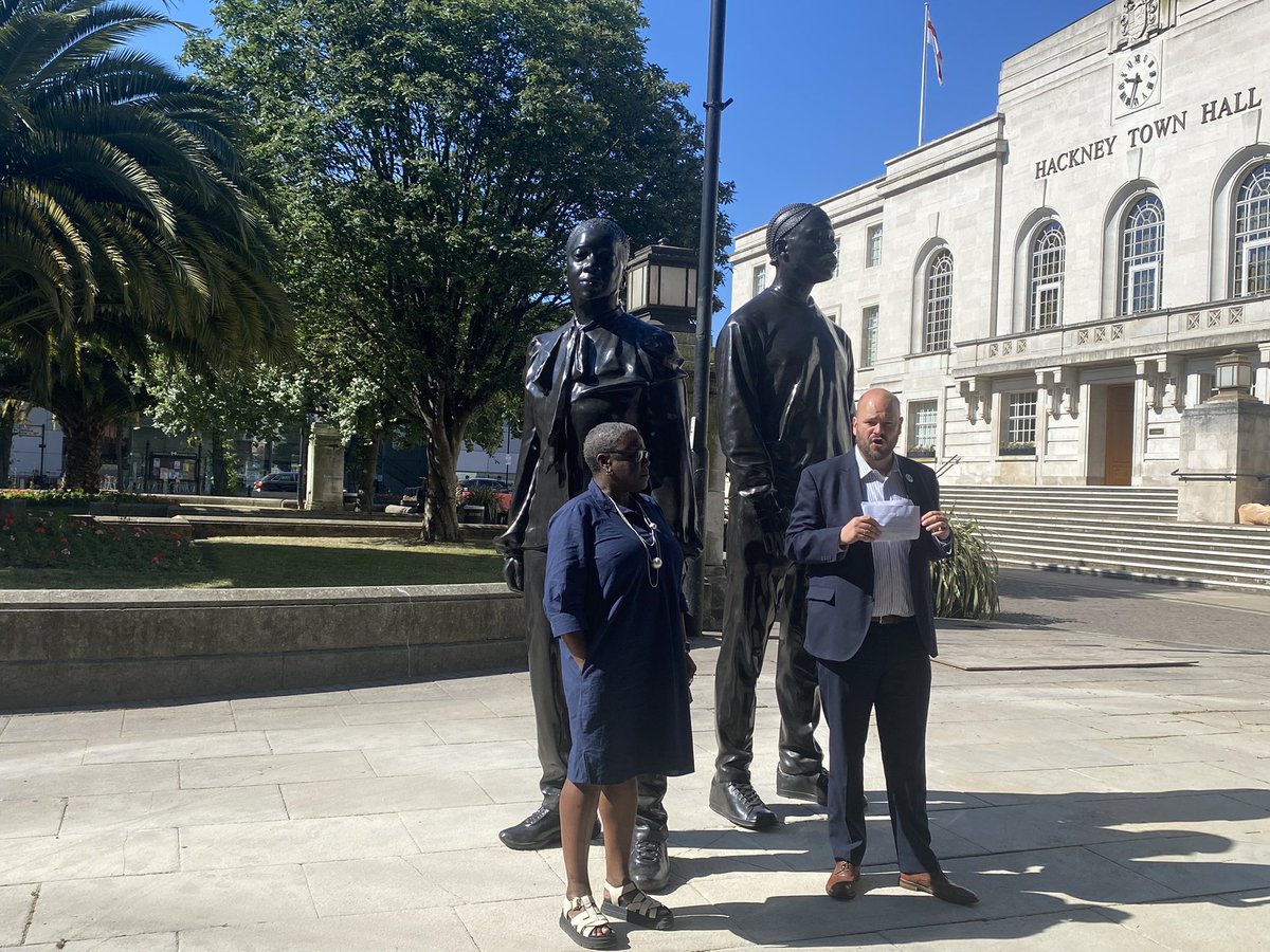 PollyCziok's tweet image. Lots of tears (good ones) at the launch of our @hackneycouncil Windrush artwork - Warm Shores by Thomas J Price.  Digital images of 30 Hackney residents went into the making of these 9ft bronze figures. Beautiful words from @carolewilliams and from the artist. #WindrushDay2022