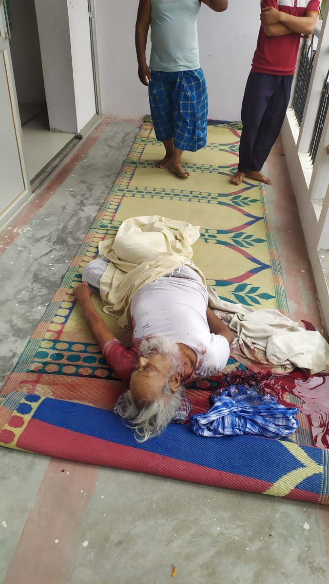 ইন্না-লিল্লাহ্,,
ভারতের বিহার রাজ্যের হালিসপুরে একটি মসজিদের ইমামকে রাতে ঘুমের মধ্যে গলা কেটে হত্যা করেছে উগ্র ভারতীয় হিন্দুত্ববাদী সন্ত্রাসীরা!!😡