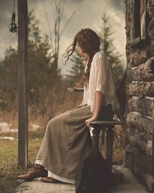 devrani04's tweet photo. Her şey gönlümce olsun diye düştüğü yollarda
evvela gönlünden olur insan... https://t.co/JTYiYG4eBf