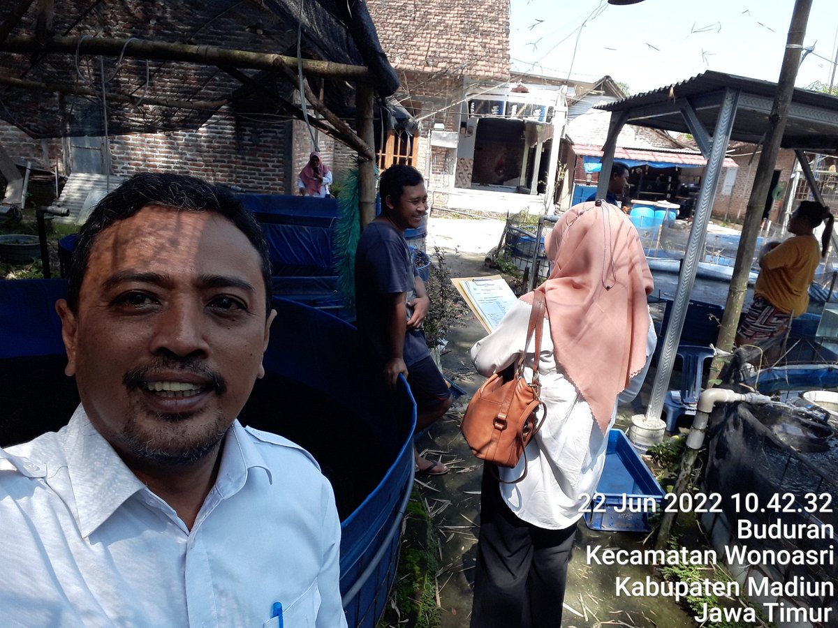 Susiloanto5's tweet photo. Rabu(22/6), susiloeko luhkan kab.madiun, mendampingi monev obat ikan DKPjatim di pokdakan margominna,pokdakan minaasyuhada dan toko obat ikan di kec.mejayan
#GiatLuhkansatminkalbanyuwangi #kabmadiun
@puslatluhkp  @pusluhkp @bppp_banyuwangi https://t.co/dEG8c3dupm