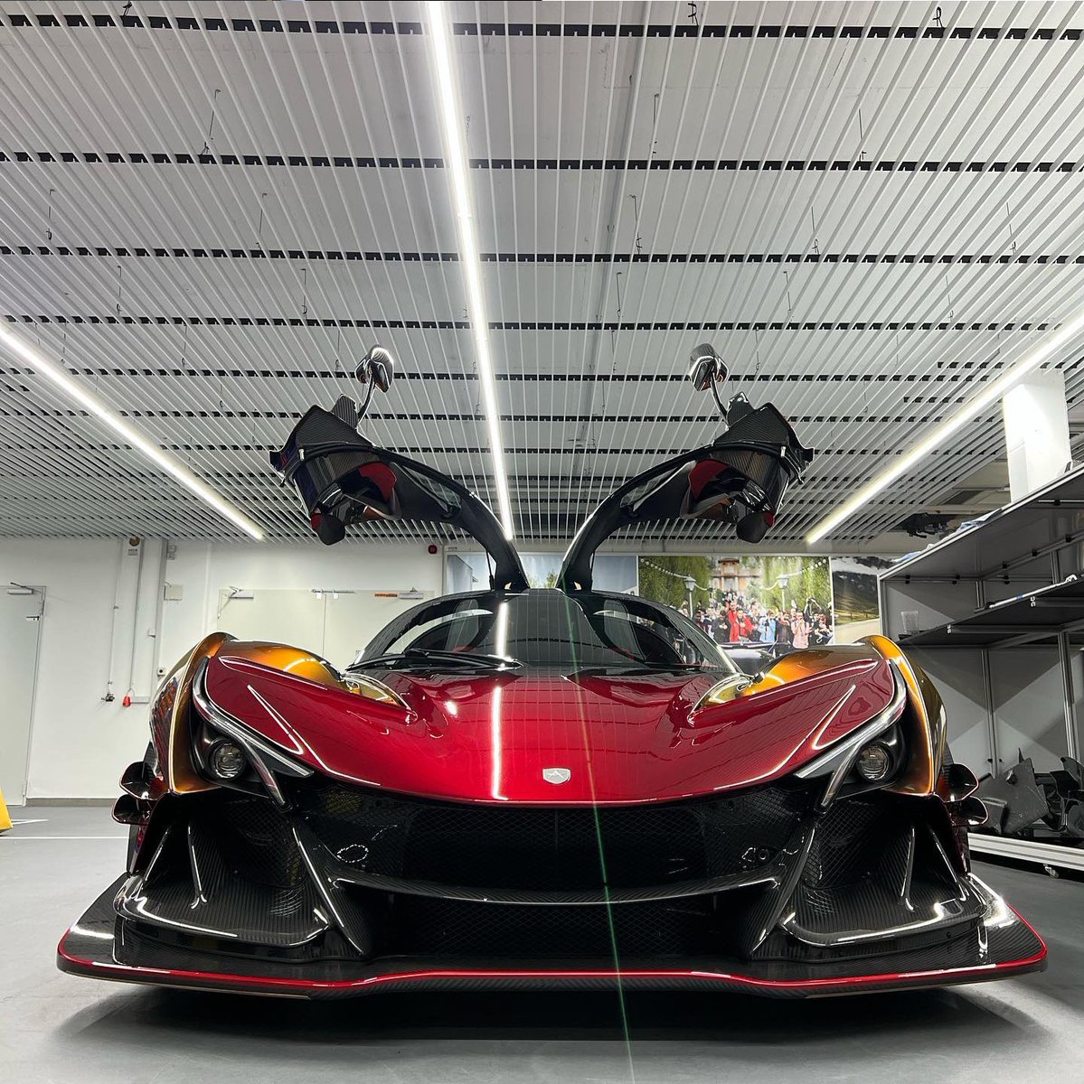 Delivering dreams - our latest Apollo IE 'The Red Dragon' delivered to our proud client.

#Apollo #ApolloAutomobil #ApolloIE #RedDragon #ApolloFMG #AFMG #FutureMobility #Hypercars #Hypercar #Supercars #Supercar