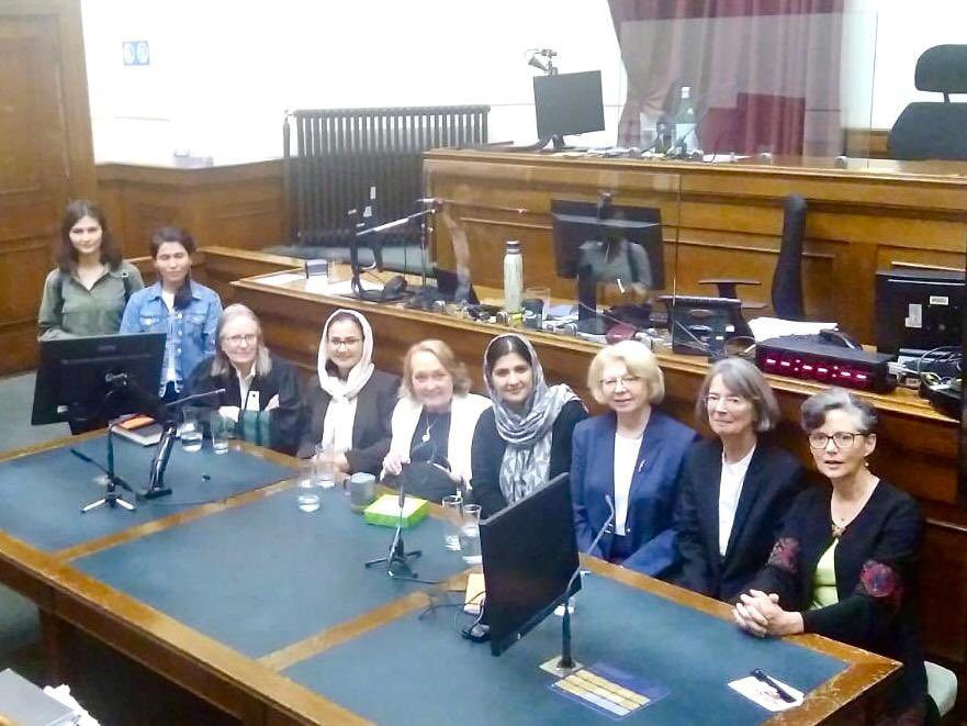 Ascend alumnae in #Ireland meet women judges from Ireland, Afghanistan and the US at a recent talk at The Four Courts building in Dublin, entitled The Plight of Afghan Judges. "A powerful lecture - an honour to be there" says Andrea Martin, Chairperson, Friends of Ascend Ireland