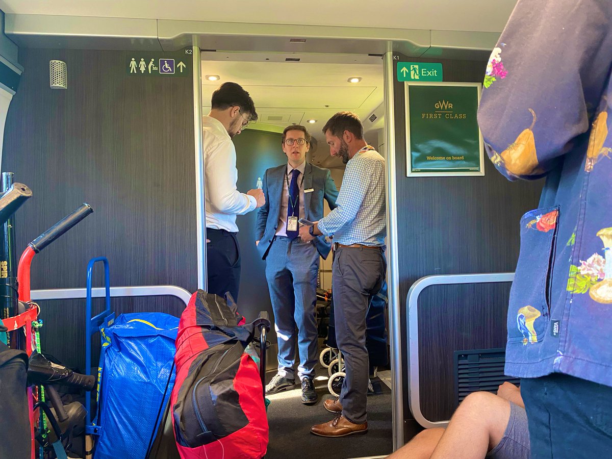 .<a href="/GWRHelp/">GWR</a> success after these awesome train staff have helped reunite a poor #Glastonbury2022 festival goer with her ticket after she accidentally left it on our first train that broke down at Reading.