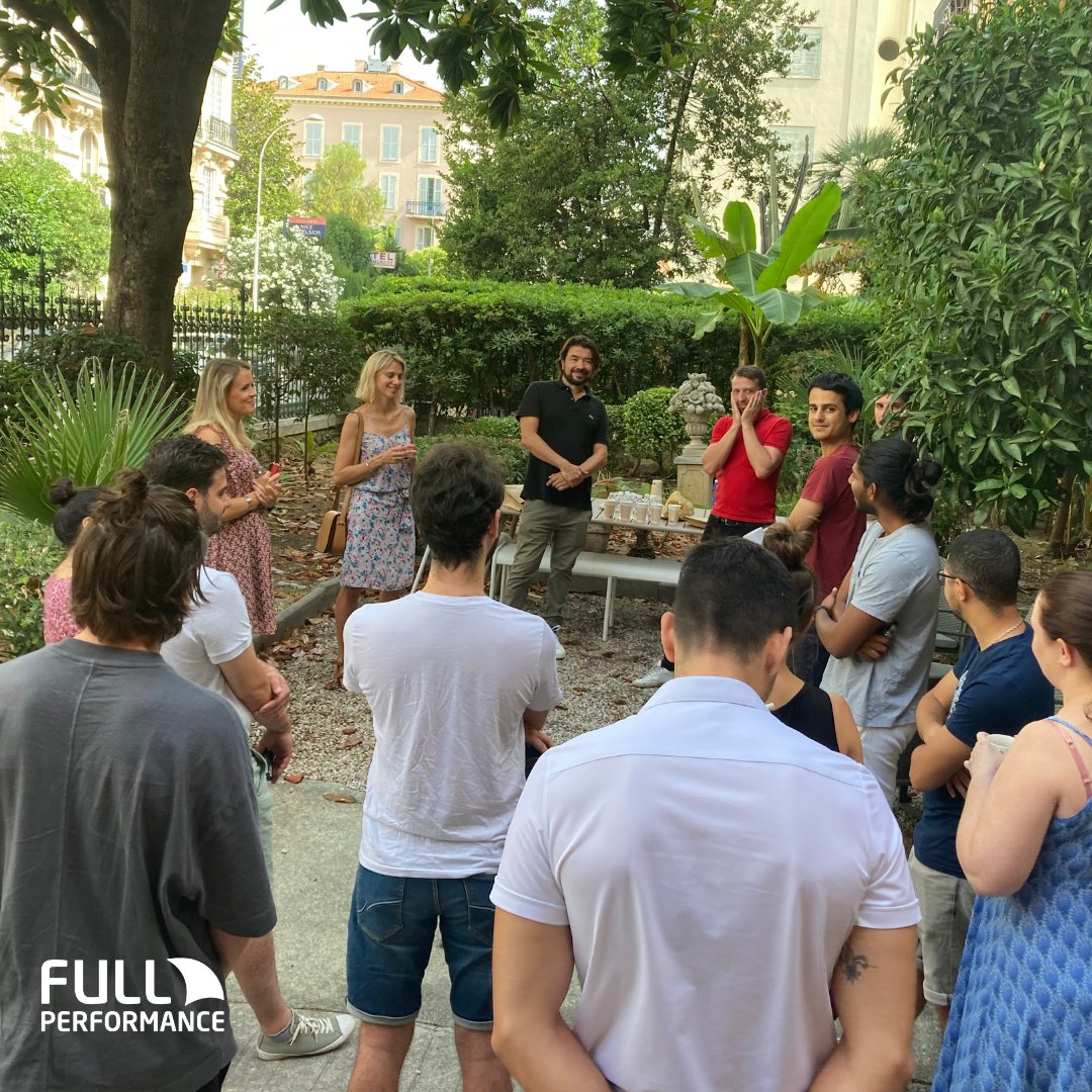 Pour fêter l'arrivée de l'été 🔅, nous avons organisé un petit déjeuner entre les collaborateurs !

Un moment conviviale autour d'un café et des pains au chocolat !🍫

#ete #conviviale #communicationinterne #cafe