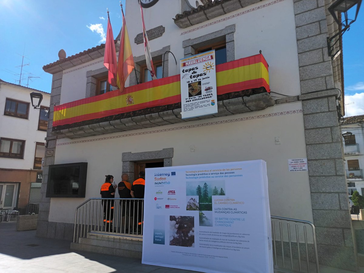 ClusterAeice's tweet photo. 👋 ¡Buenos días! Estamos en @aytonavaluenga presentando el proyecto #INUNDATIO aprendiendo sobre prevención de #inundaciones... ¡muchas gracias a #Navaluenga por la fantástica recepción y acogida! 👌

👉 Conoce #INUNDATIO en https://t.co/EYwzBGkA0O https://t.co/fVc8hhvzCs