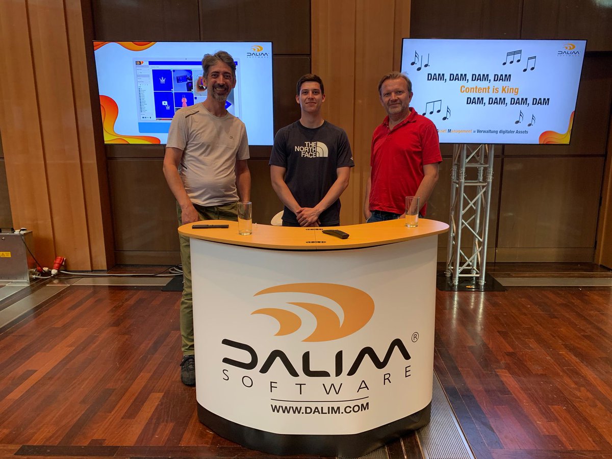 DalimSoftware's tweet image. 📍 Join us today and tomorrow at the #Print and #Digital Convention!

🙌 The @DalimSoftware Team, together with the Gaficon Gmbh Team, are ready for #PrintDigitalCon 2022!

💡 Talking about our #collaborative and #automated solutions for print and digital channels!