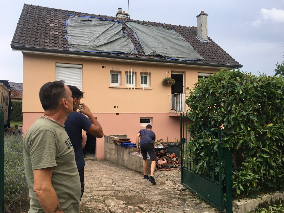 fdonjon's tweet image. Violents orages en saône-loire hier soir entre Paray-le-Monial &amp;amp; Digoin @F3Bourgogne