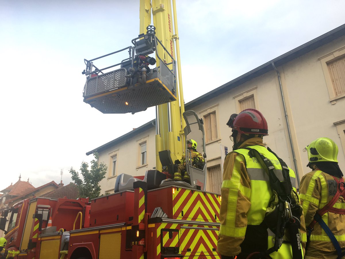 fdonjon's tweet image. Violents orages en saône-loire hier soir entre Paray-le-Monial &amp;amp; Digoin @F3Bourgogne