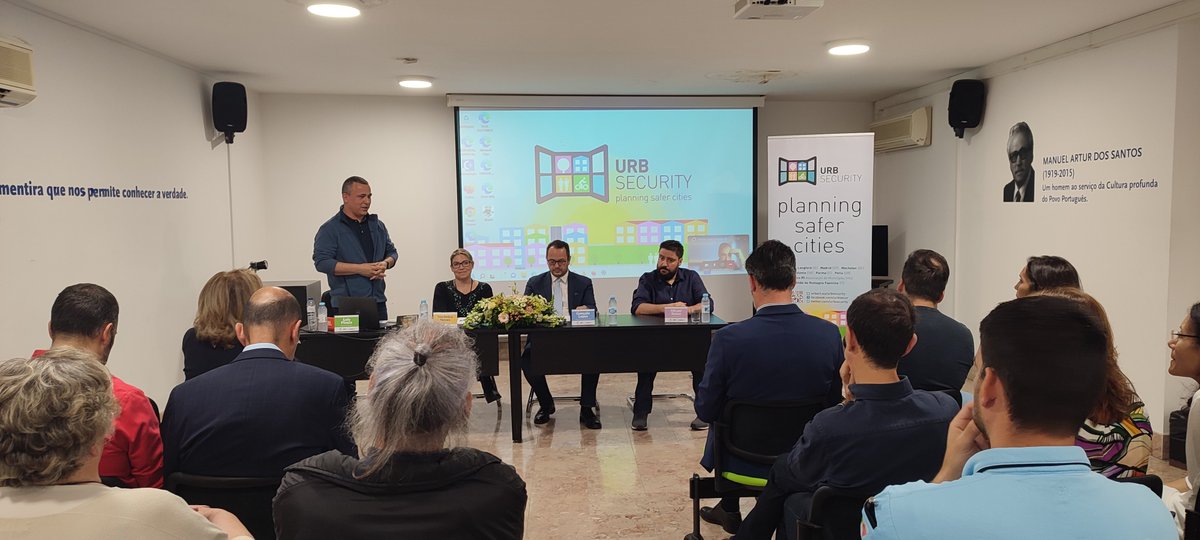 UrbSecurity's tweet photo. The day of our #UrbSecurity project closing session has arrived.
Session with the participation of several elements of civil protection and urban planning from Leiria
#URBACT #planningsafercities https://t.co/akLfi376o9