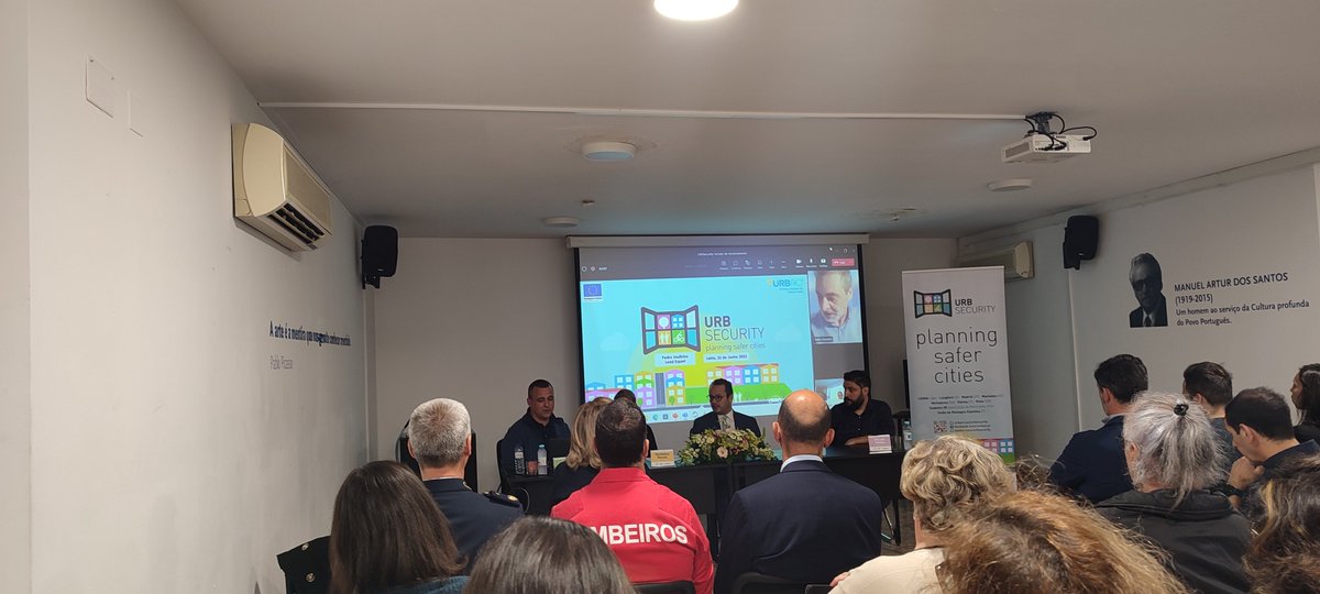UrbSecurity's tweet photo. The day of our #UrbSecurity project closing session has arrived.
Session with the participation of several elements of civil protection and urban planning from Leiria
#URBACT #planningsafercities https://t.co/akLfi376o9