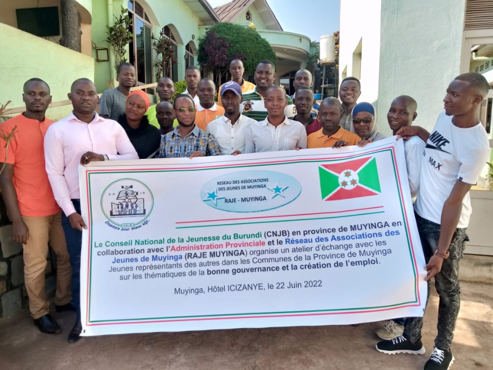 CnjbMuyinga's tweet photo. #Burundi,ce mercredi le22/06/2022,le #CNJ en #Muyinga province en collaboration avec l'administration Provinciale et le RAJE Muyinga organise un atelier d'échange à l'endroit des jeunes élus dans toutes les communes de la province Muyinga.
@cnjbdi 
@MinEACJSCBdi 
@MuyingaProvince https://t.co/nDQ2YJv5lz