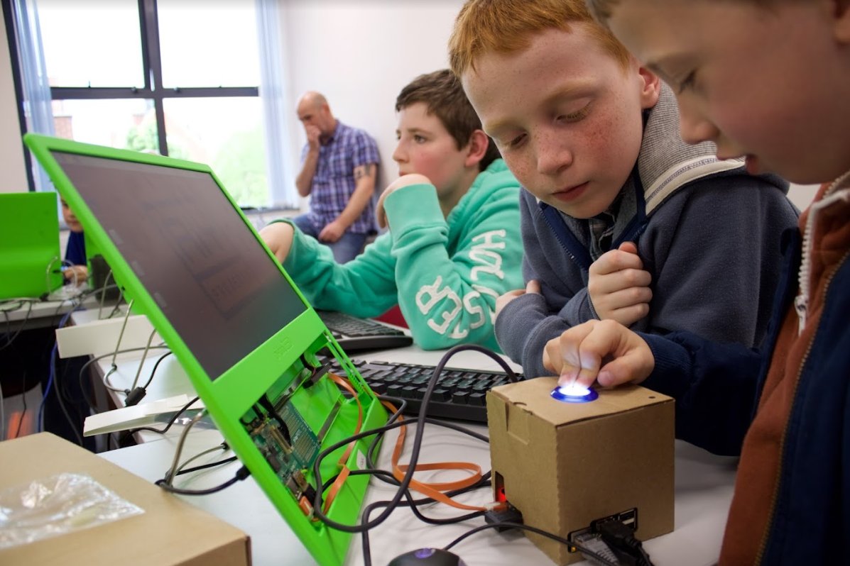 We still have a few extra spots for the <a href="/Raspberry_Pi/">Raspberry Pi</a> Jam this Saturday at <a href="/QUBMathsPhys/">QUB - Maths&Physics</a>!

Lots of different workshops from 3D Printing to cracking Ciphers!

Grab your FREE tickets here... …spberryjam-june-2022.eventbrite.co.uk

<a href="/STEMAmbassadors/">STEM Ambassadors</a> <a href="/niscifest/">NI Science Festival</a>
