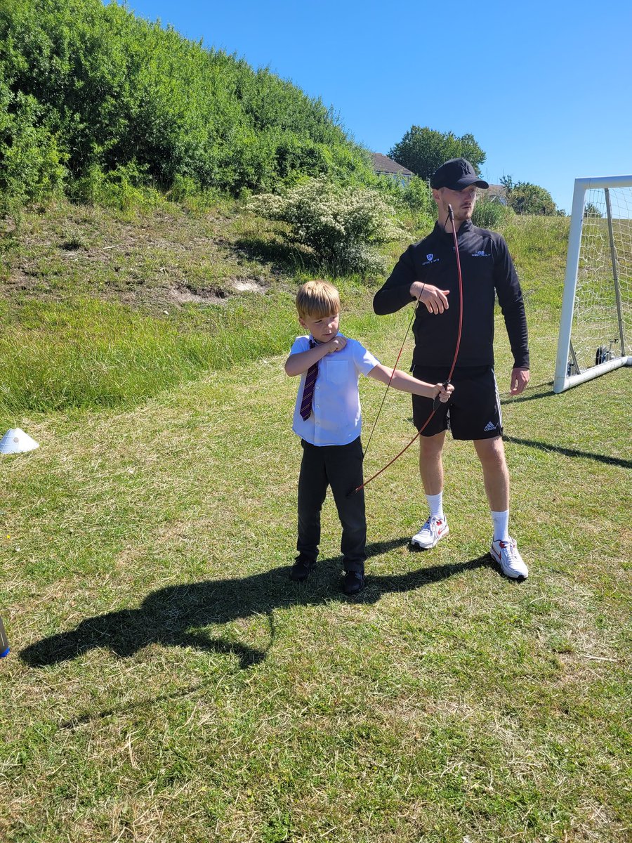 amberEPS's tweet photo. We are having a go at archery now! @PE_EPS1 @PrimaryElaine @IPAT_Edu https://t.co/jHkoFaSUPw