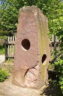 WhitePontife's tweet photo. @conspiracyb0t Frequenz Stones you Put your Head in the hole and Summs from high to low or low to hige and when your Body Vibration than you have the the resonance also your frequnze..  Its so fucking old and so fucking good 
.. https://t.co/oNZRbjVgZR