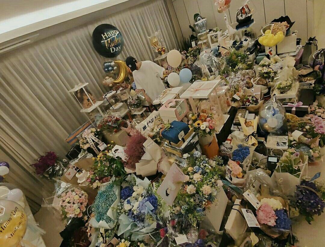 lmhcontent's tweet photo. 2019                                                2020
2021                                                2022
#HappyLeeMinHoDay #LeeMinHo https://t.co/fqctUWy7nL