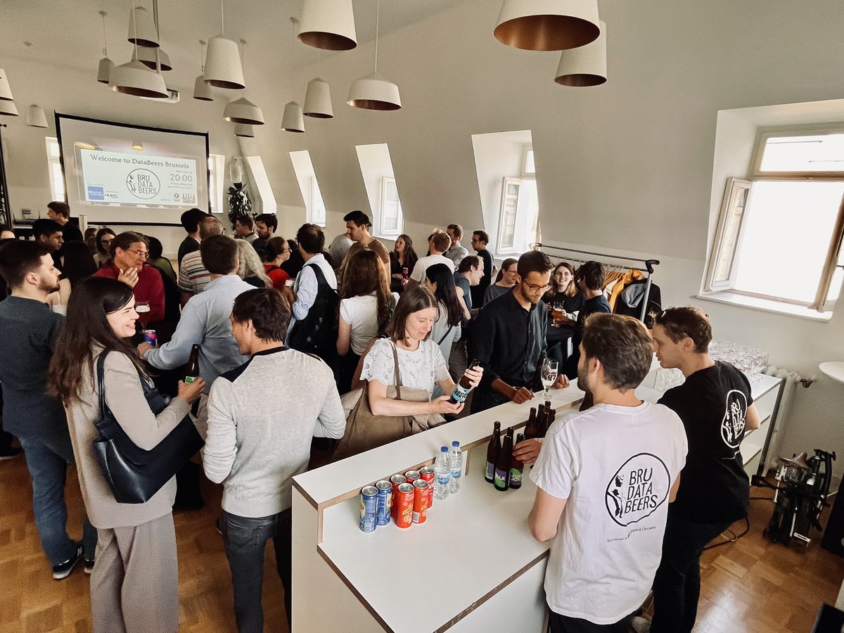 DataBeersBru's tweet photo. ❤️ Thanks again to everyone who made our 21st #databeers #brussels last night so special

😍 Special thanks to our speakers @Marlies_Gillis, Margot, Jonathan &amp; Cedric!

✨ And of course, a big thank you to our sponsors @BDBELGIUM &amp; hosts @Muntpunt

See you after the summer! 🏝☀️ https://t.co/n8yX1dwrWV