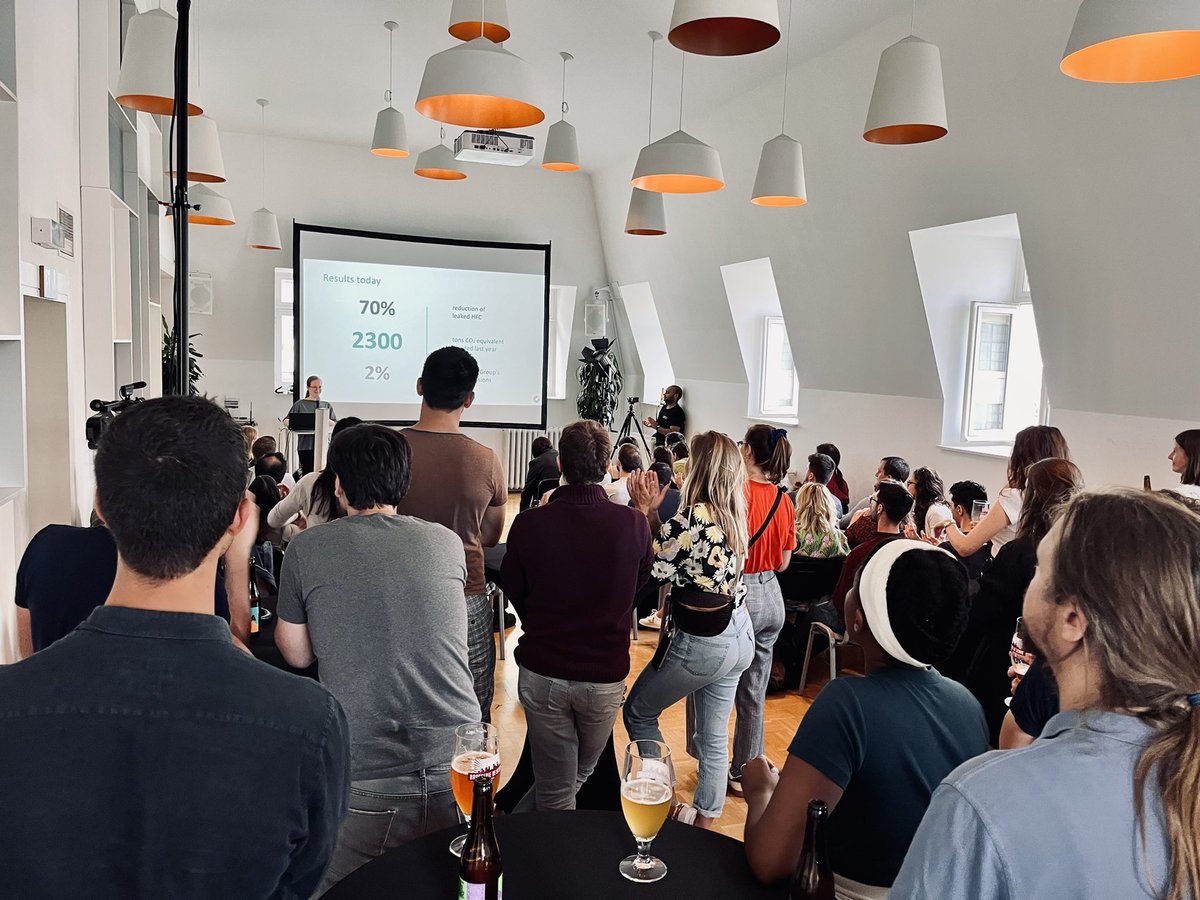 DataBeersBru's tweet photo. ❤️ Thanks again to everyone who made our 21st #databeers #brussels last night so special

😍 Special thanks to our speakers @Marlies_Gillis, Margot, Jonathan &amp; Cedric!

✨ And of course, a big thank you to our sponsors @BDBELGIUM &amp; hosts @Muntpunt

See you after the summer! 🏝☀️ https://t.co/n8yX1dwrWV